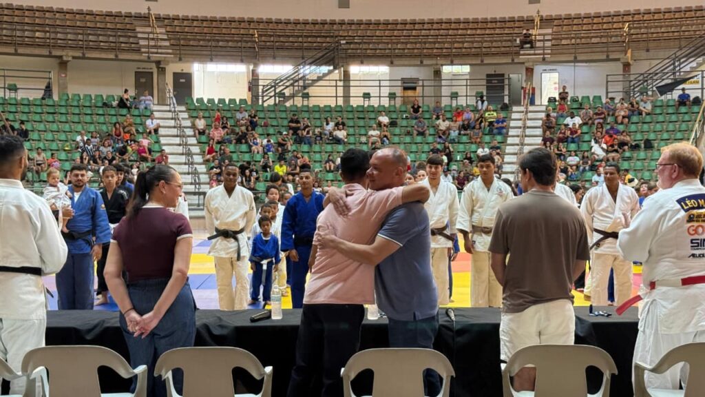Festival de judô reúne 300 alunos em Rio Preto