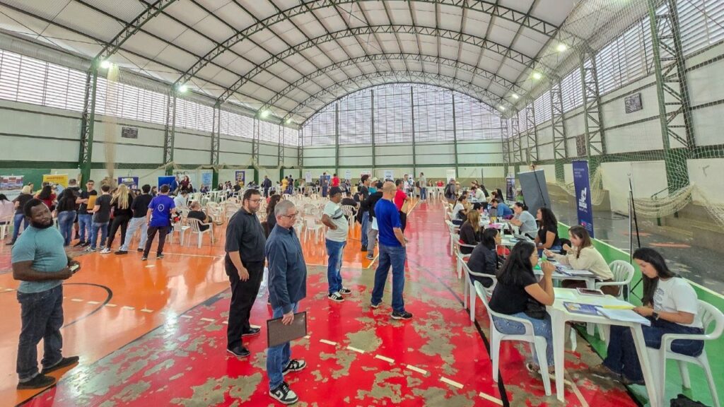 Feirão da Indústria oferece cerca de 400 vagas de emprego em Rio Preto