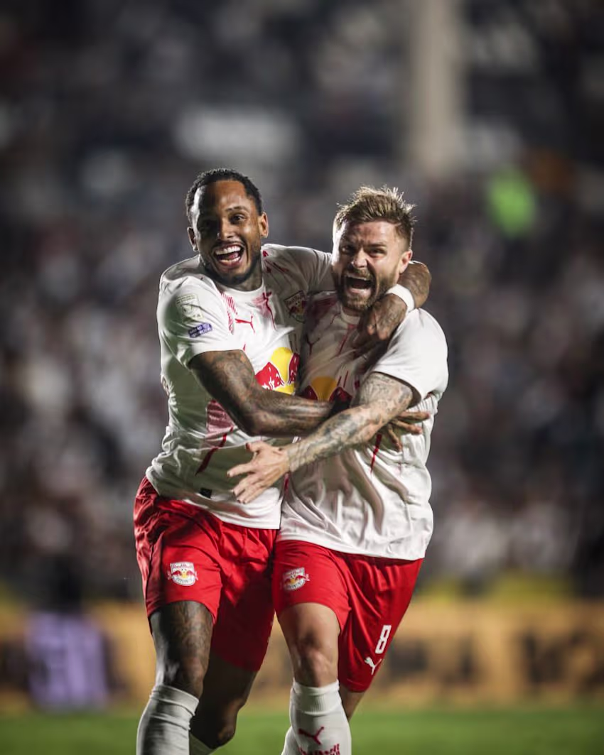 Bragantino vence o Vasco por 3 a 0 em São Januário