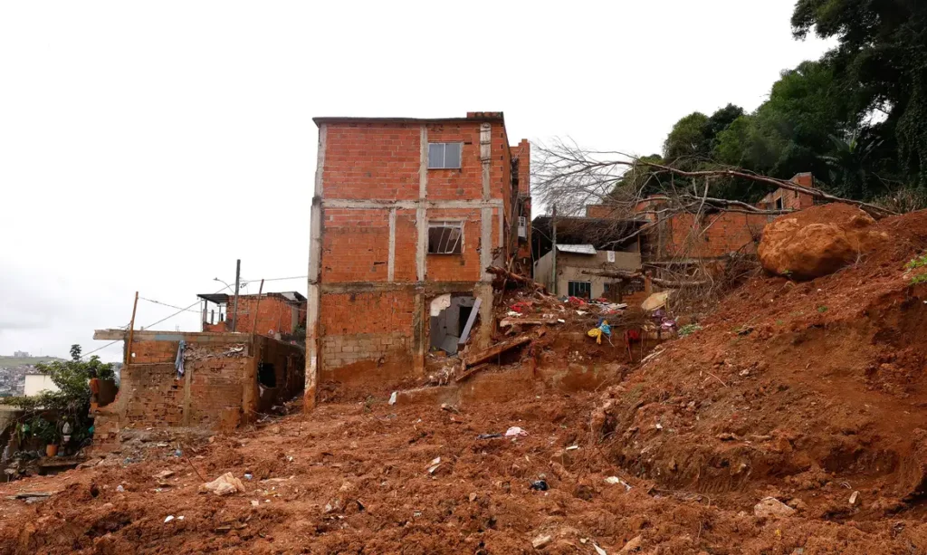 Governo libera mais R$ 75 milhões para famílias atingidas pelas chuvas em Minas Gerais
