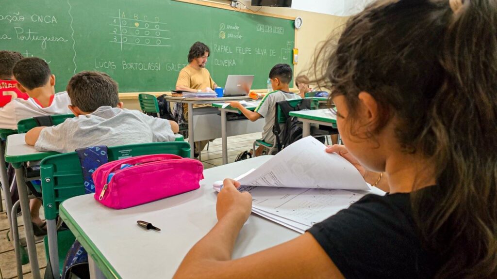 Avaliação nacional ajuda a acompanhar aprendizagem de mais de 20 mil alunos