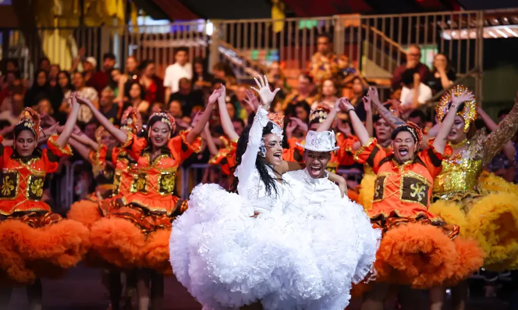 Festas juninas e Festival de Parintins impulsionam turismo em todo o país