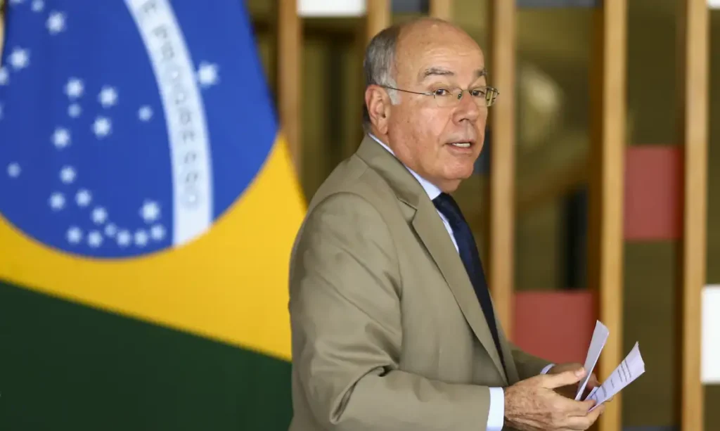 Mauro Vieira debate fundo global para preservação de florestas em Luxemburgo
