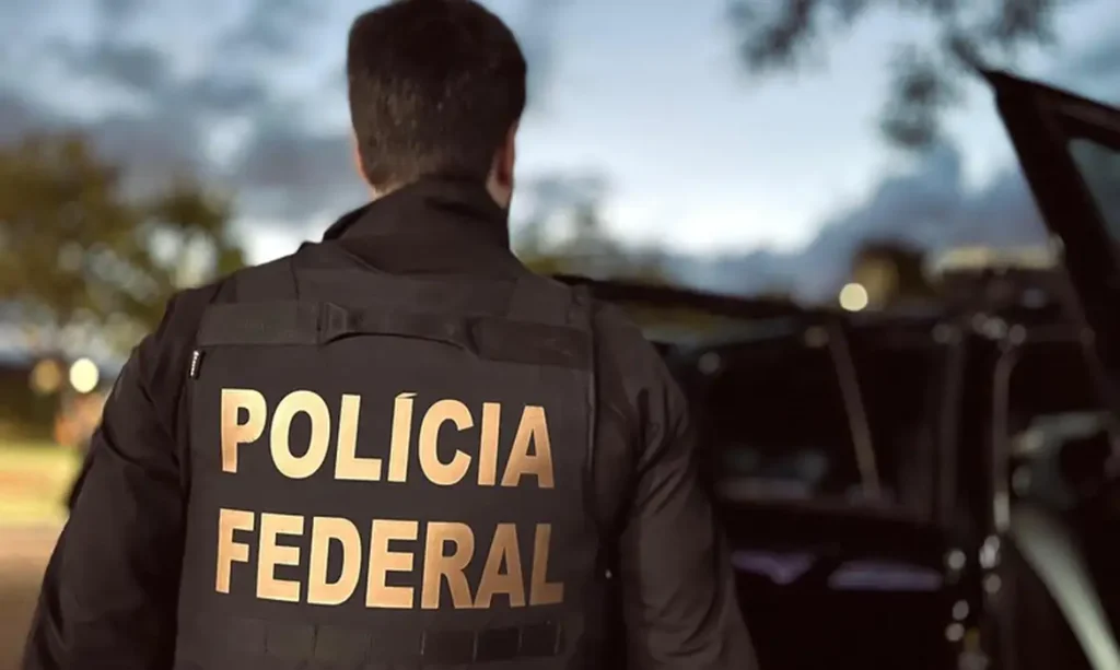 Polícia Federal prende casal acusado de falsificar alvarás para libertar traficantes