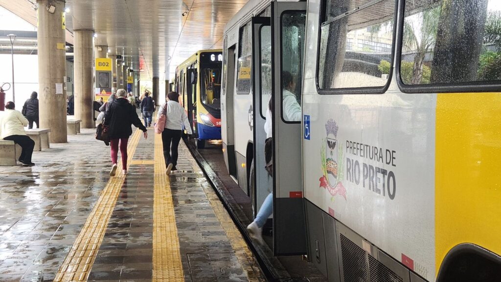 Transporte coletivo terá tabela de dia útil e Tarifa Zero nas eleições