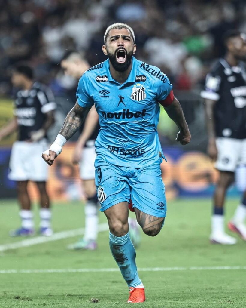 Santos vence o Remo no fim e chega à quarta vitória seguida no Brasileirão
