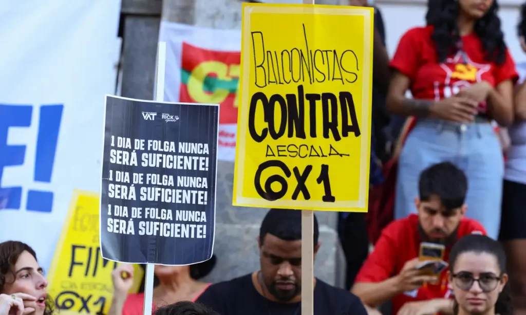 Senado aprova fim da escala 6×1 e prevê transição para jornada de 40 horas semanais